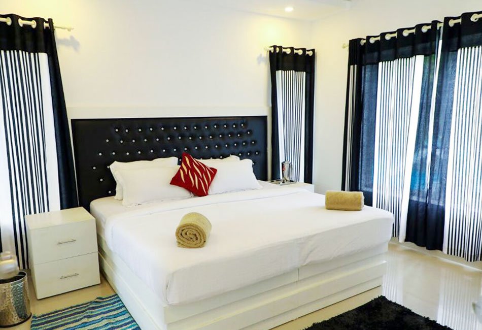deluxe-room