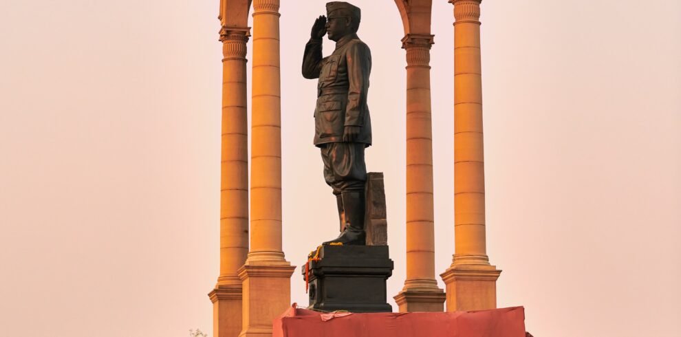 statue-of-subhas-chandra-bose-under-canopy-behind-2025-03-16-01-22-13-utc-min